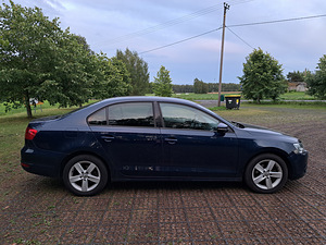 Müüa Volkswagen Jetta 1.2 77kW (3 foto / 6)