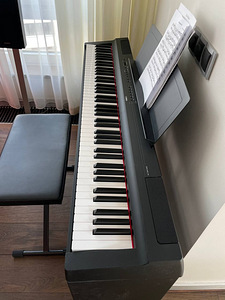 Digital Piano Yamaha P-125 (chair, bag and pedals incuded) (3 foto / 9)
