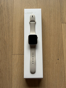 Apple watch 8 45mm, GPS + LTE (1 foto / 6)