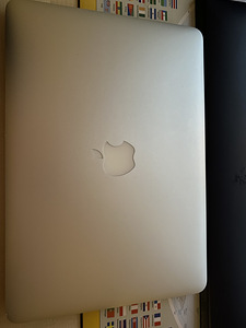 MacBook Pro (Retina, 13-inch, Early 2015) (2 foto / 4)