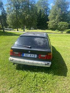 BMW e34 520i (3 фото из 10)