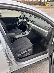 VOLKSWAGEN PASSAT 1.8 TSI (118Kw) 2010 мануал (4 фото из 6)