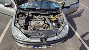Peugeot 206. 1,1 bensiin. 2006 Läbisõit 153 tuhat km. (12 foto / 12)