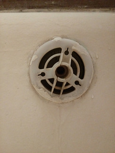 Akrüülvanni restaureerimine (5 foto / 6)