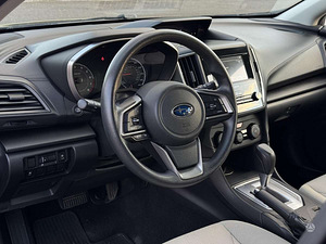 Subaru Impreza 2017 2.0L Bensiin (9 foto / 15)