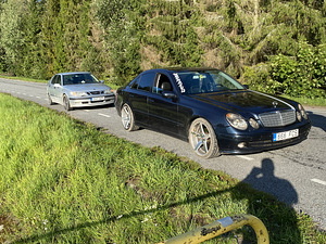 Обменяю w211 (4 фото из 5)