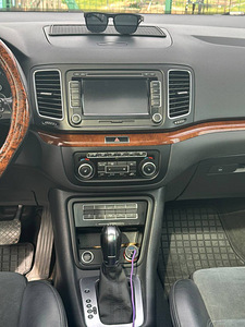 Продам Volkswagen Sharan 2011 (8 фото из 10)