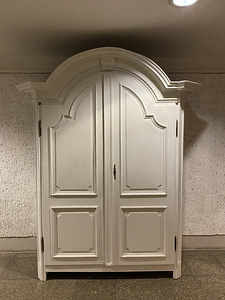 Винтажные шкаф (2 фото из 3)