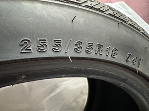 Шины minerva 255/35 r18 (2 фото из 4)