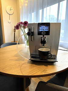 Espresso kohvimasin Jura Impressa J9.3 One Touch (1 foto / 2)