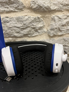 Müün juhtmevabasid kõrvaklappe HyperX Cloud Stinger (3 foto / 4)