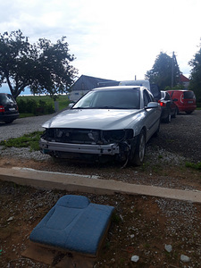 Volvo s60 2.4d5 varuosad (4 foto / 4)