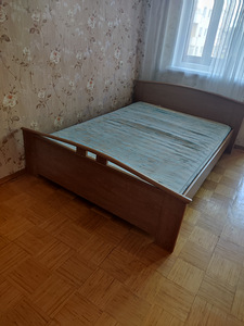 Кровать (2 фото из 2)