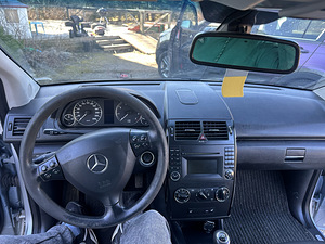 Продам MERCEDES-BENZ A 160 (11 фото из 15)