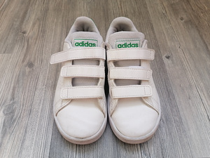 Adidase tossud (3 foto / 4)
