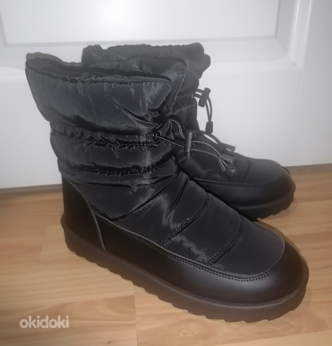 Зимние женские сапоги, новые
