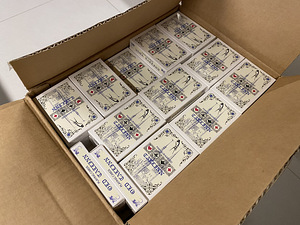 Müüa karp mängukaarte (145 pakki)