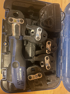 Akkumuljatornii press Geberit ACO 102,komplekt (2 foto / 2)