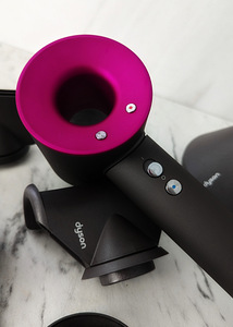 Фен Dyson Supersonic HD07 (5 фото из 9)