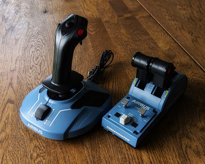 Lennusimulaatori juhtkang Thrustmaster Airbus Edition (1 foto / 3)