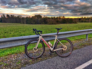 Cervélo Soloist 105 Race 2025. 12-speed carbon road bike (4 foto / 7)