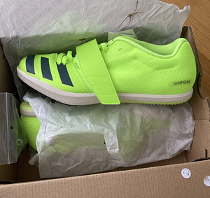 Новые шиповки Adidas Jumpstar (1 фото из 2)