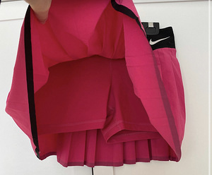 Теннисная юбка Nike (2 фото из 2)