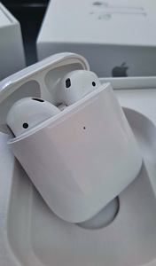 Airpods Pro (7 фото из 10)