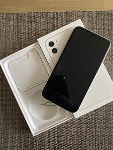 iPhone 11 64 ГБ (4 фото из 4)