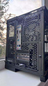 Corsair Build | Ryzen 5 5600X | MSI 3070TI Suprim X (6 foto / 10)