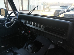 Jeep Wrangler (4 фото из 5)