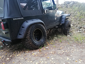 Jeep Wrangler (5 фото из 5)