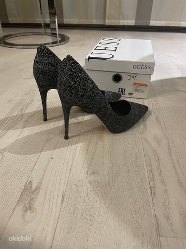 Naiste pidulikud kingad nr 39 Guess (foto #1)