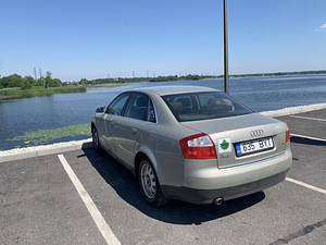 Продам Audi A4 1.6 (5 фото из 11)