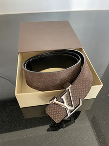 Louis vuitton meeste vöö / LV meeste rihm (106 cm) (1 foto / 1)