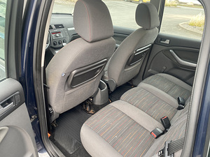 Ford Focus C-Max Comfort 1.6 TDCi 66kW 2007 г. (7 фото из 7)