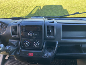 Peugeot Boxer 2.2 81kw 2014 (13 foto / 15)