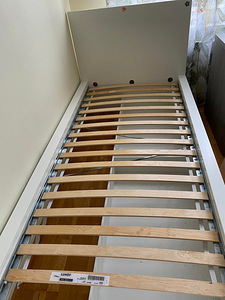 Ikea voodi 90x200 (2 foto / 3)