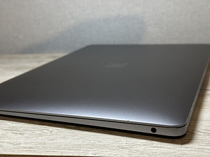 Apple Macbook Air i5 256gb/8gb 13-inch, 2018 Space Grey, SWE (7 foto / 8)