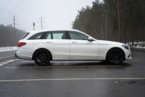 Mercedes-Benz C 220 Blutec 2.1 125kW (5 foto / 13)