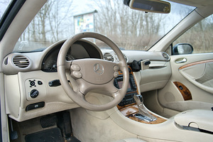 Mercedes-Benz CLK 320 V6 bensiin (9 foto / 9)