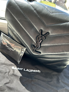 YSL Saint Laurent Loulou small bag (4 foto / 10)