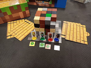 Minecraft: Builders & Biomes Настольная игра