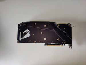 GIGABYTE AORUS RTX 2080 8G (2 foto / 2)