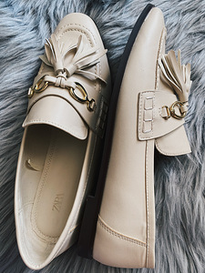 Лоферы ZARA (3 фото из 4)