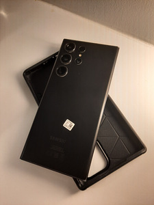 Samsung Galaxy S23 Ultra (2 foto / 8)