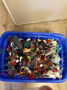 Lego ja mänguasjade kast (3 foto / 3)