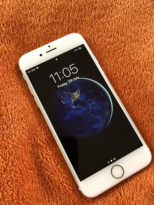 Продам Iphone 6 Gold с Селфи палкой (1 фото из 4)