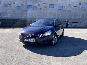 Volvo v60 1.6D (6 foto / 11)