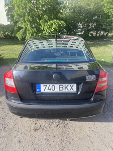 Skoda Oktavia 1.6 bensiin (3 foto / 6)